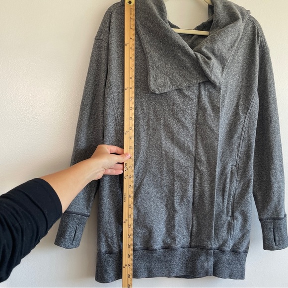 Lululemon Wrap Up Jacket Heather grey hooded zip up long sweater 4 athleisure - Picture 10 of 14